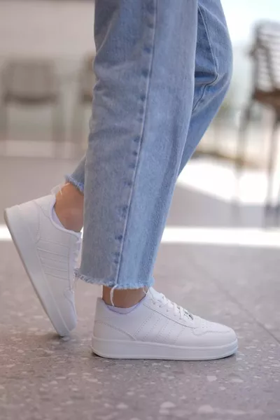 BASKETS BLANCHES QUOTIDIENNES POUR FEMME