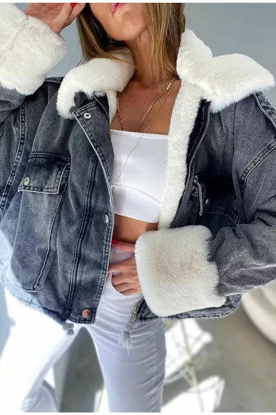 Женское белое меховое джинсовое пальто черного цвета