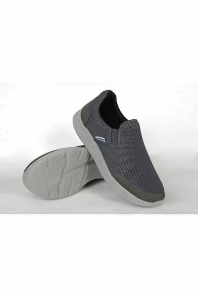 - حذاء رياضي يومي صيفي للجنسين قابل للتنفس للمشي والجري