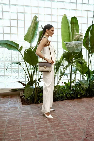 حقيبة يد وكتف نسائية بحمالة عابرة