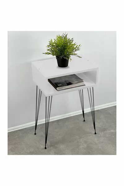 طاولة جانبية بيضاء