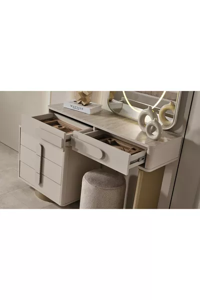 خزانة ليسترا