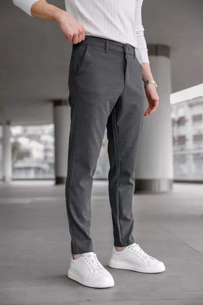 بنطال رجالي ضيق بقصة مريحة من الكتان مع ليكرا باللون أنثراسيت الداكن