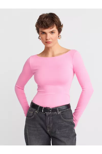 قميص طويل الأكمام بياقة قارب - وردي