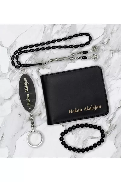 طقم مخصص للجوال يشمل محفظة، مسبحة، سوار، وميدالية في علبة خشبية