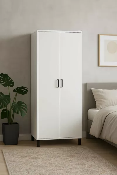 خزانة واسعة لتخزين الأمتعة