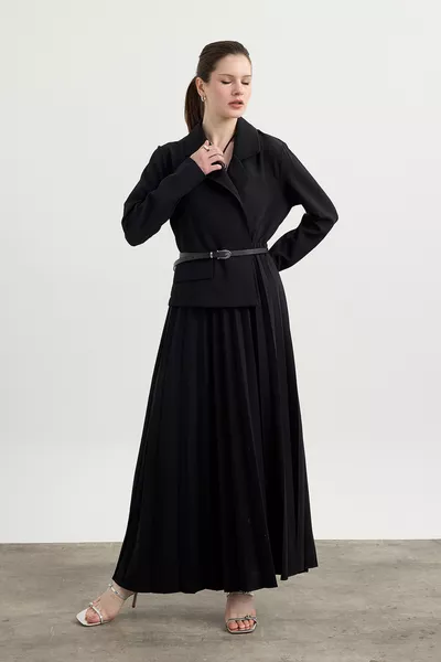 فستان أسود آدن