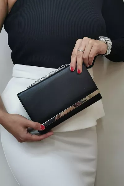 Borsa da donna elegante in tessuto e pelle sintetica nera