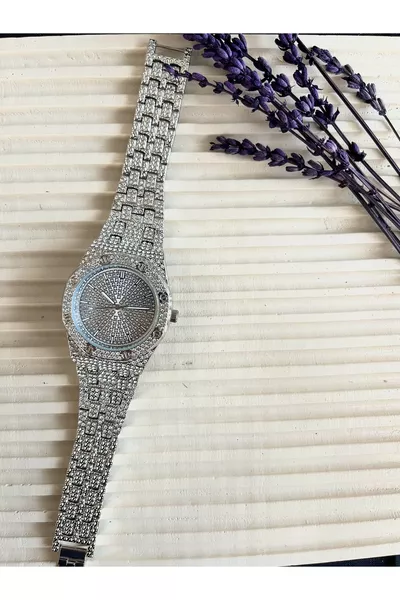 women's watch with full zircon stones