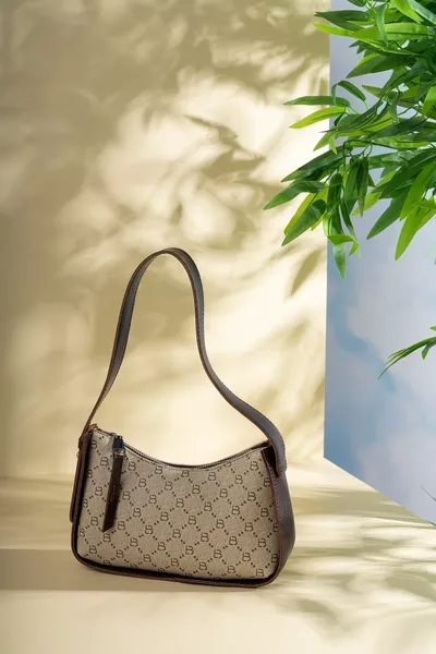 Vrouwenhand- en schoudertas met patroon