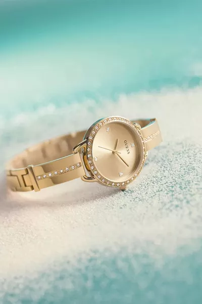 ساعة يد نسائية 