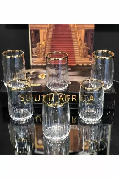 Gold vergoldete Wassertasse mit Kaffeeseite