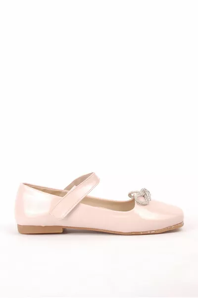 الفتيات مسحوق براءات الاختراع والجلد براءات الاختراع عارضة ومساء الباليه الشقق مع القوس الحجري