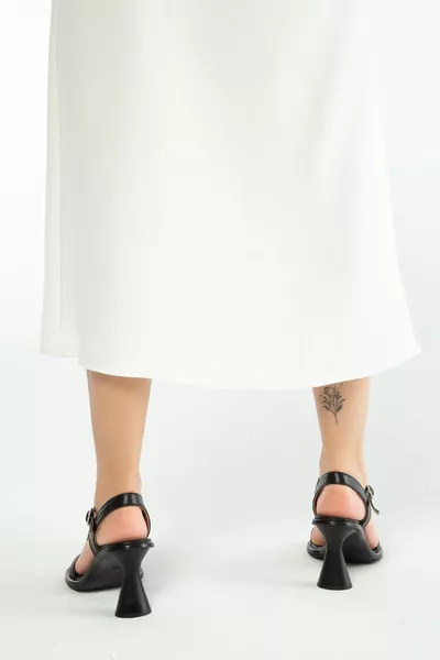 Женские Сандалии из натуральной кожи на каблуке   Bn Sndlt 