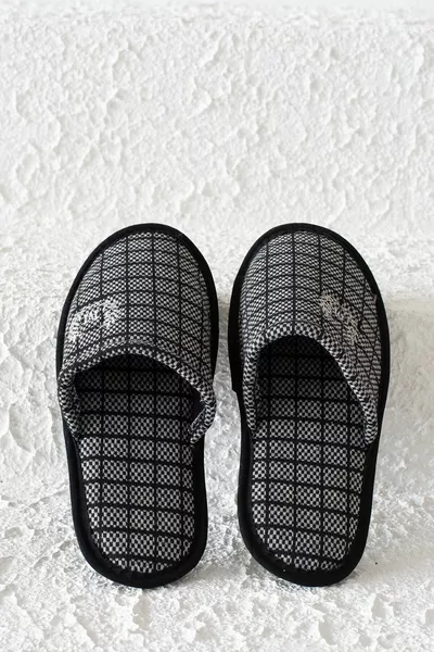 Pantofole da casa da uomo casual ricamate