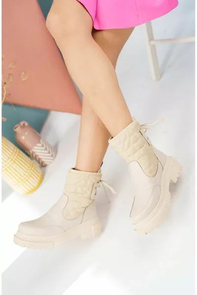 البيج المظلة نموذج أحذية الثلج مع الأربطة الخلفية