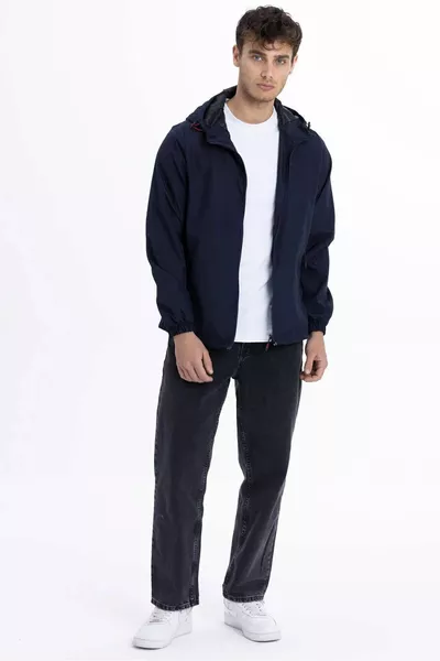 Marineblauer gefütter, winddichter Sportregenmantel mit Kapuzentasche für Herren