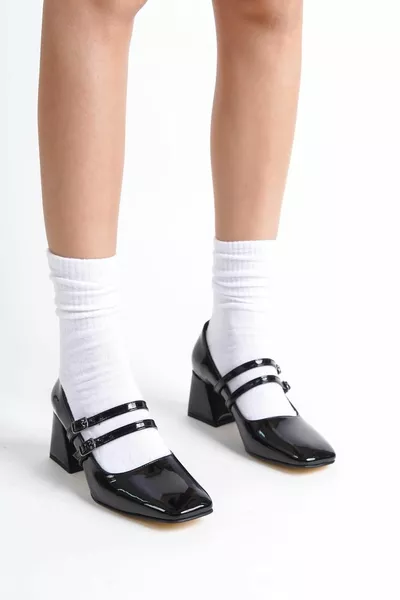 Culia Zwart Lakleer Mary Jane Dubbele Band Stompe Neus Hakken