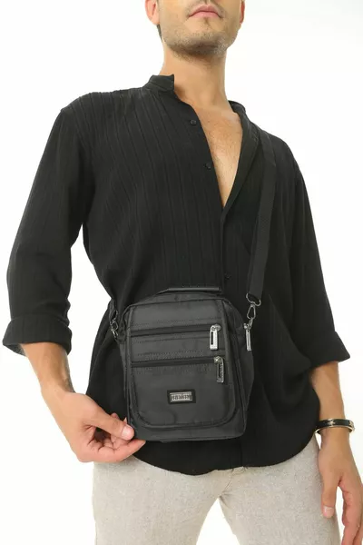 Мужская сумка с несколькими отделениями Hand & Cross And Shoulder Strap черного цвета 