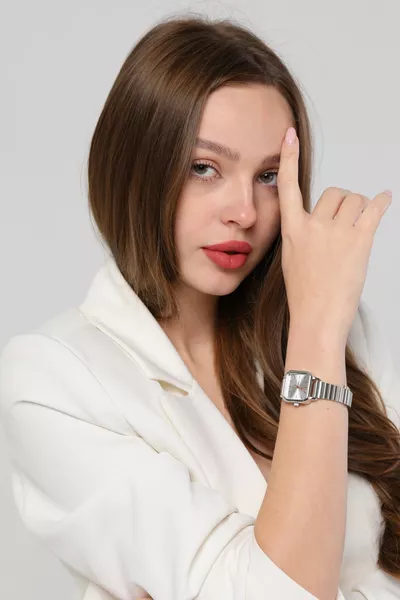 Montre-bracelet femme Minimal Square Silver