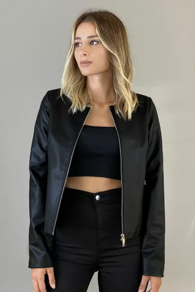 Veste plate en cuir nouvelle saison