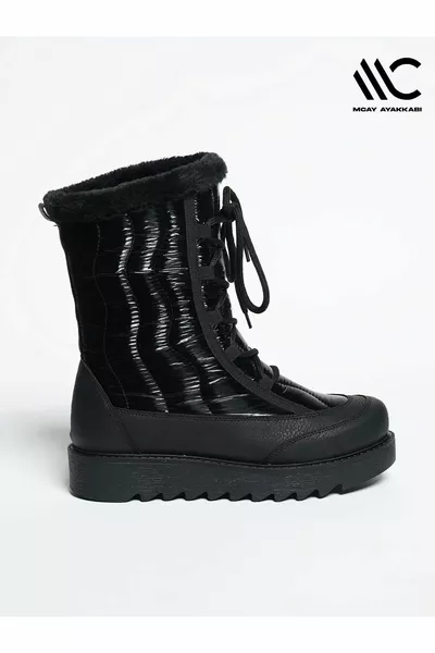 أحذية الثلج النسائية