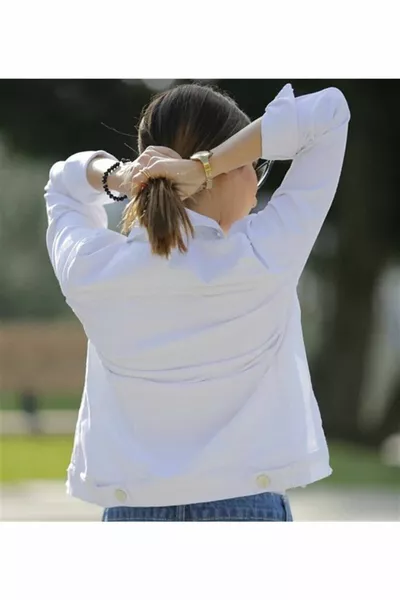 جاكيت جينز أبيض نسائي 