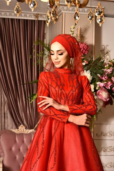 Robe de soirée rouge en nid d’abeille