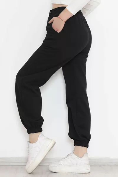 Дамски оверсайз черни еластични спортни панталони за джогинг