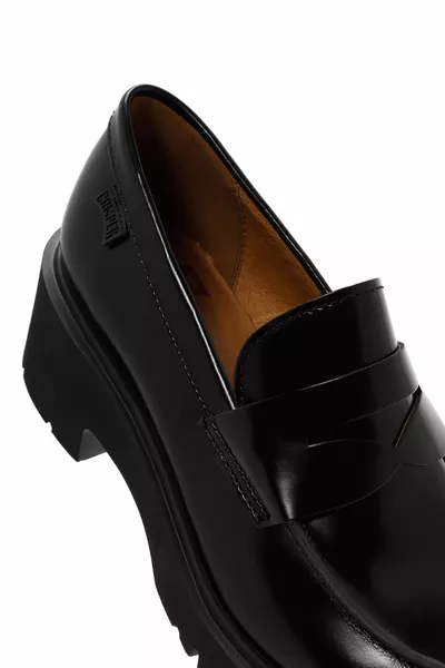 حذاء لوفر جلد ميلة أسود للسيدات 