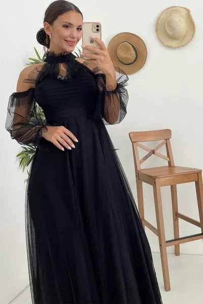 Abito da sera in tulle nero drappeggiato taglie forti