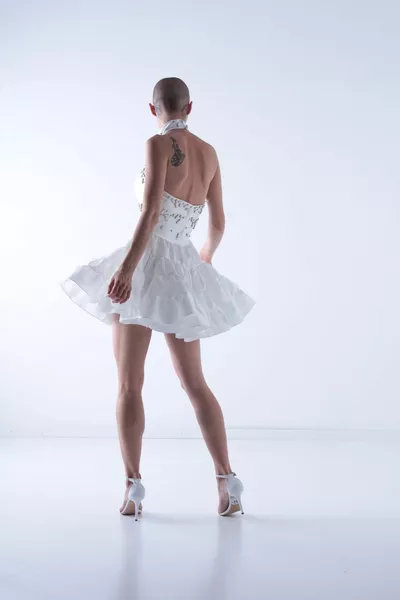 Дизайн пола разрошени мини рокля