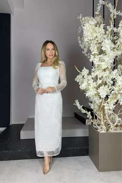  Abendkleid mit quadratischem Kragen und Glitzer in Midi-Länge Weiß