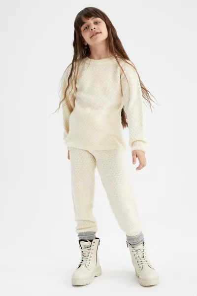 Girls' Regular Fit Crew Neck Sweater