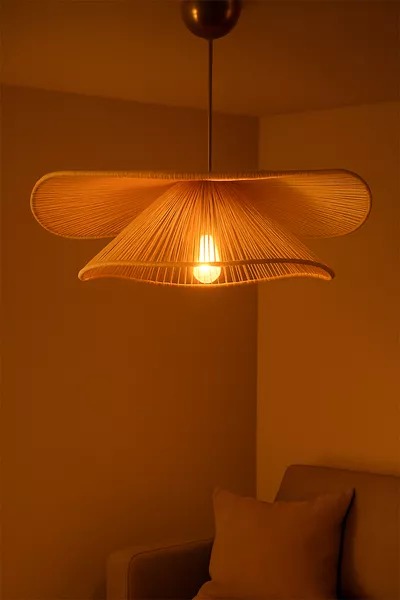 ثريا معلقة يدوية الصنع من دوفيللا