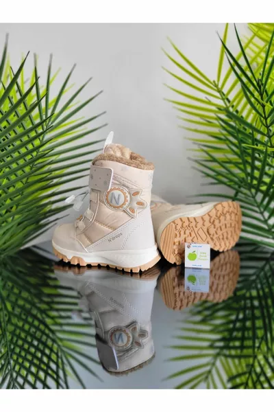 الفراء الصوفي داخل ماء التشريحية التشريحية الفتيات الشتاء المطر المطر الأحذية الأحذية