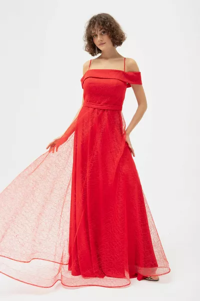 Abito da sera lungo da donna con scollo a barca rosso glitterato