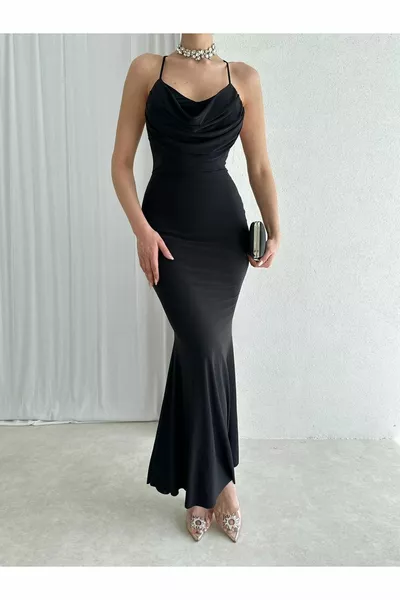 Sırt Detaylı Balık Kesim Maxi Boy Siyah Elbise