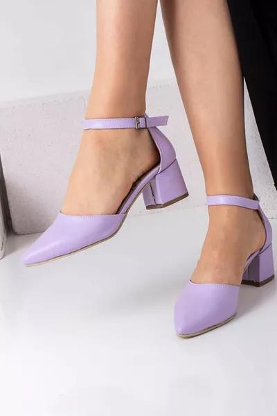 Tacchi a fascia singola in pelle lilla da donna