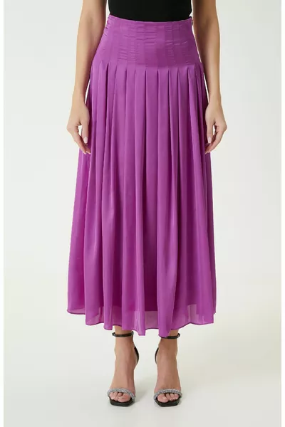 Лилава плисирана макси пола