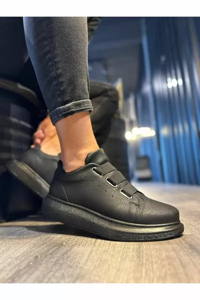 Sneakers Chaussures Noir (Semelle Noire)