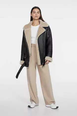 Байкерская куртка из искусственного меха