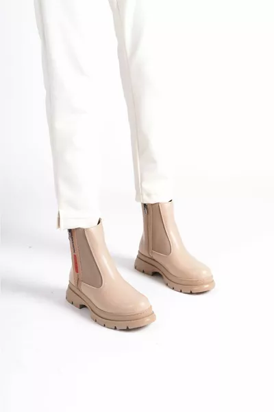 أحذية سنيار للبشرة العارية