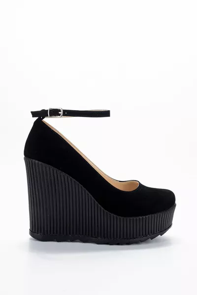 حذاء كعب أسود من جلد الغزال مبطن Çınar 