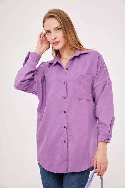 Chemise femme en velours côtelé fin oversize avec poche lilas