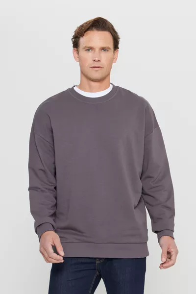 Мужской темно-серый оверсайз свободного кроя свитшот с круглым вырезом из хлопка, 3 нитки