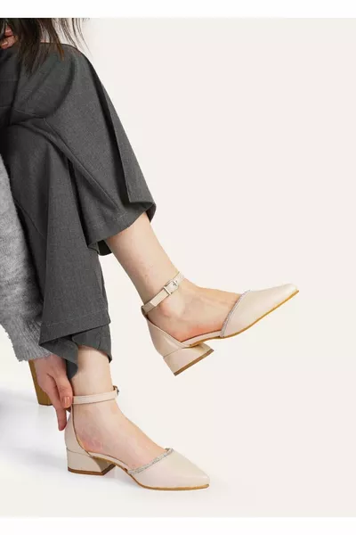 خمسة جسور مع بطن مشقوق بحصوات جلدية