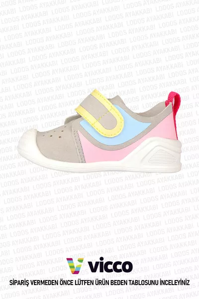 أوكي نموذج الأساسية طفلة الخطوة الأولى رمادي / وردي أحذية عارضة عارضة