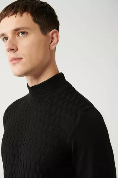 Pull en maille noir pour homme Demi-col roulé sur le devant Coton texturé Coupe classique 