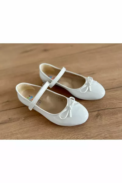 Балетки с бял лък